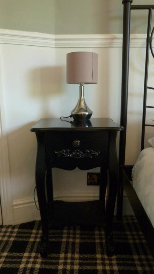 Twin Oaks Guest House 卡德纳姆 外观 照片