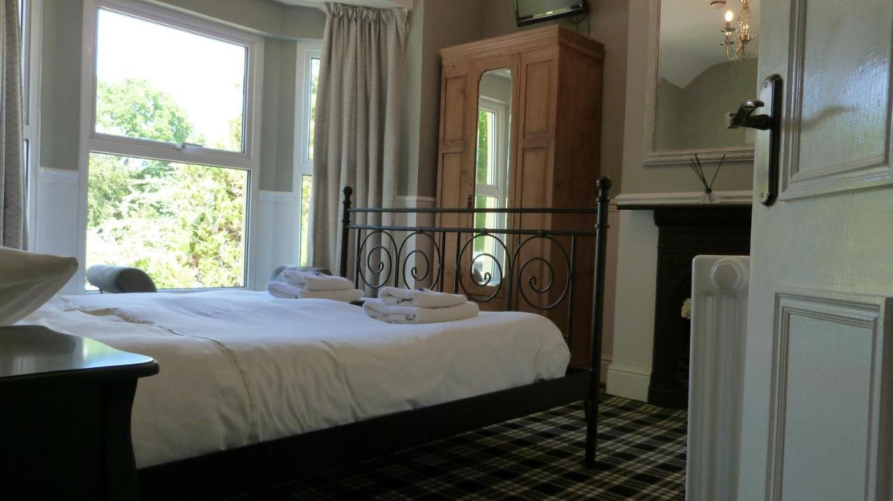 Twin Oaks Guest House 卡德纳姆 外观 照片
